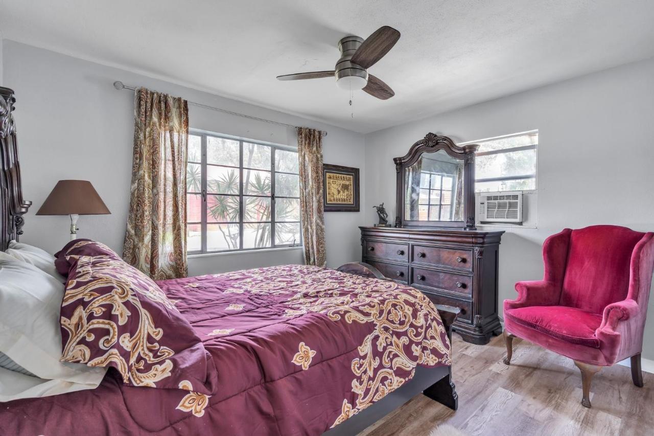 Downtown Single Family Modern Bungalow Close To Beaches And Dining Home Sarasota Bagian luar foto