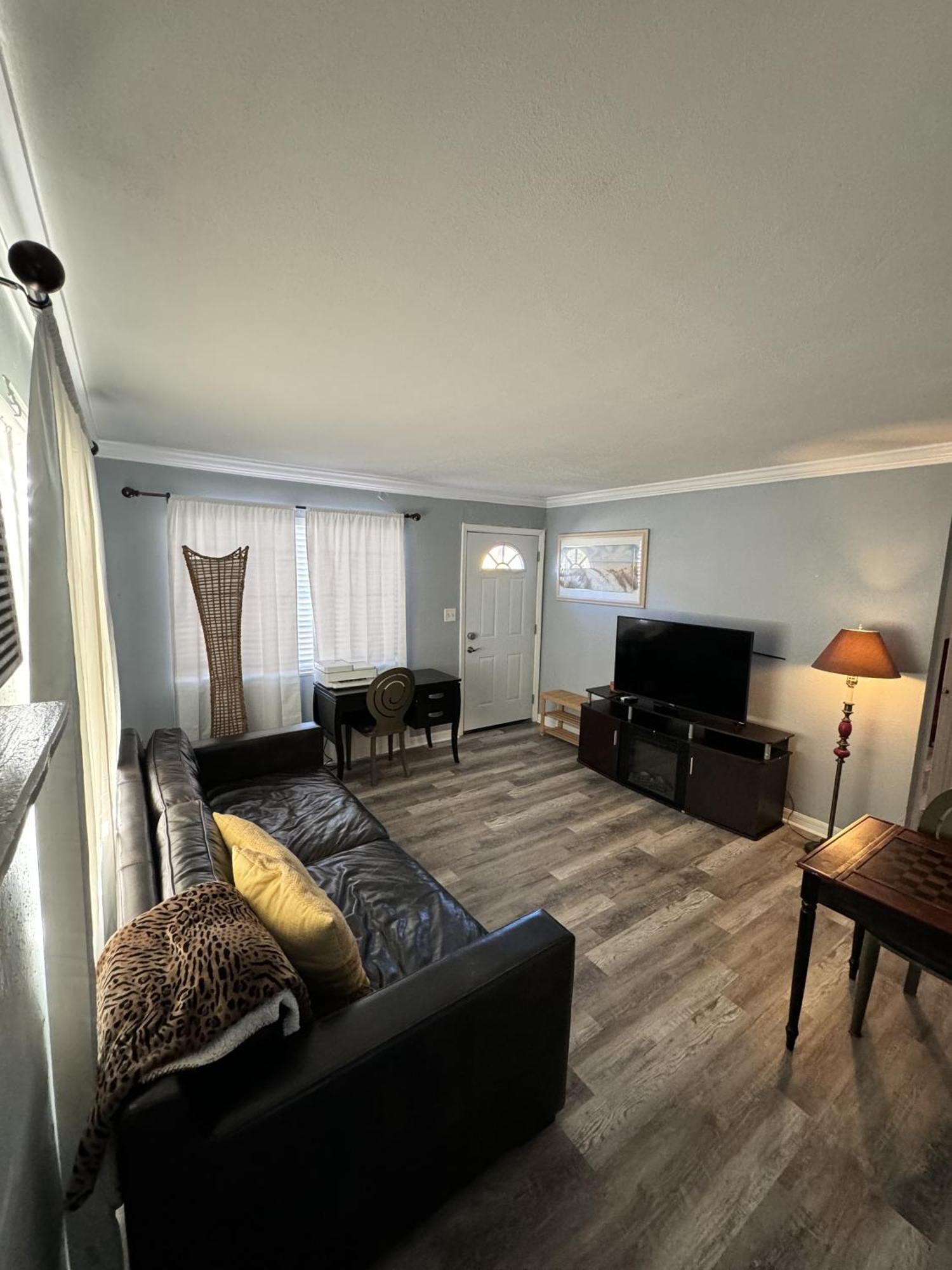 Downtown Single Family Modern Bungalow Close To Beaches And Dining Home Sarasota Bagian luar foto